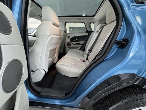 Used 2014 Land Rover Range Rover Evoque Pure Premium image 20