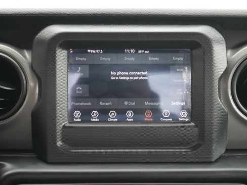 Used 2023 Jeep Gladiator Sport AWD/4WD image 3