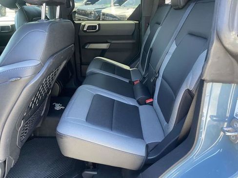 Used 2022 Ford Bronco Black Diamond w/ Sasquatch Package AWD/4WD image 12