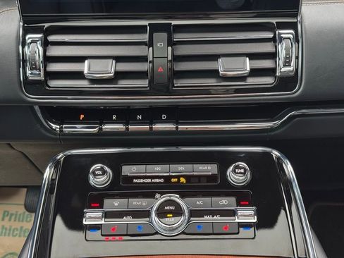 Used 2023 Lincoln Navigator Black Label image 15