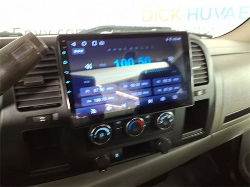 Used 2010 Chevrolet Silverado 1500 W/T image 19