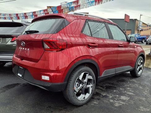 New 2026 Hyundai Venue SEL image 3