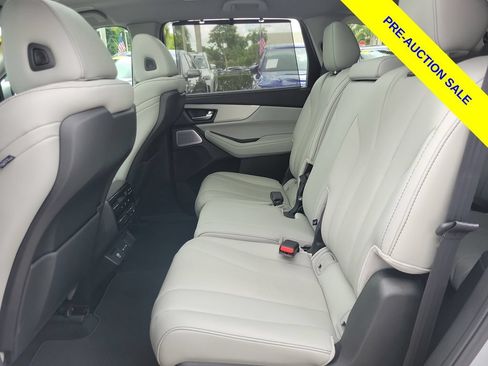 Certified 2026 Acura MDX w/ Technology Package FWD image 10