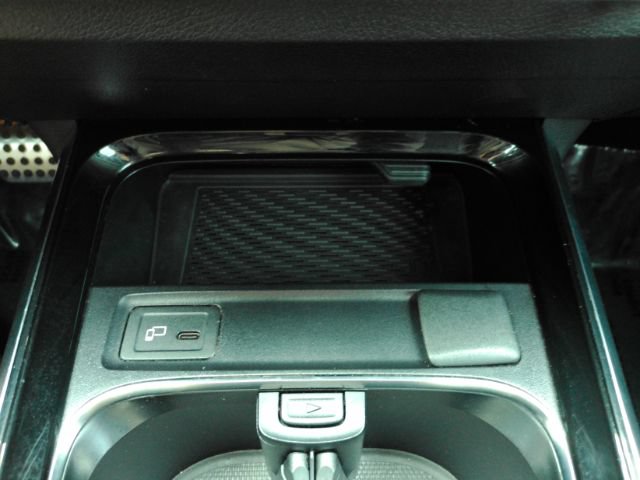 Used 2022 Mercedes-Benz GLB 250 image 44