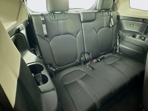 Used 2026 Honda Pilot EX-L image 37