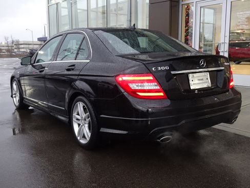 Used 2013 Mercedes-Benz C 300 Sport image 3