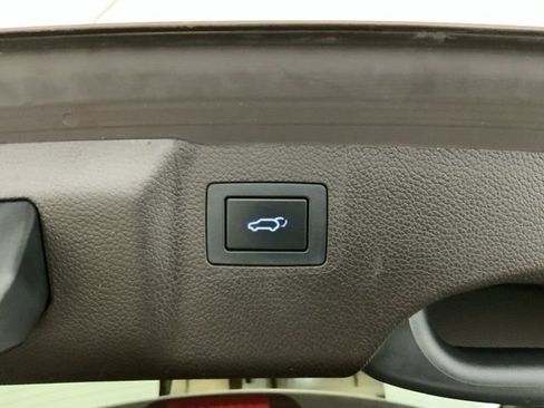 Used 2015 Hyundai Santa Fe Limited w/ Option Group 04 AWD/4WD image 33