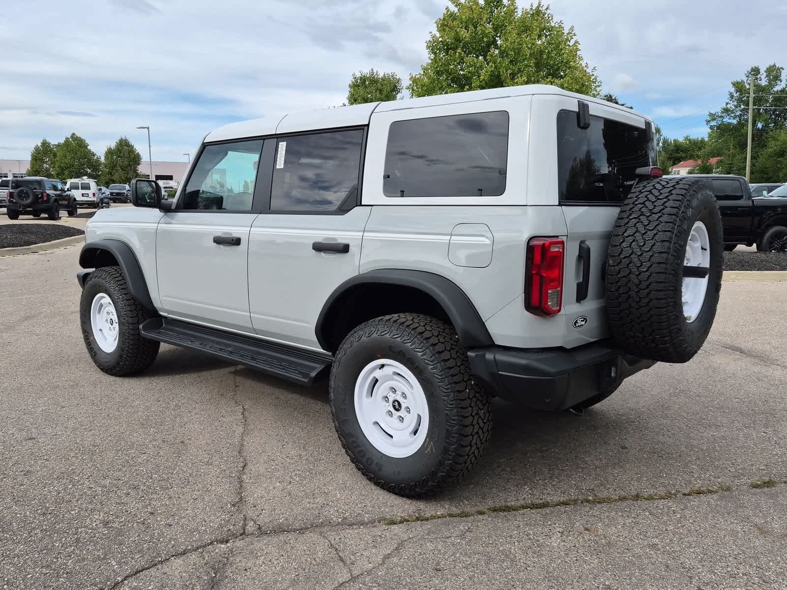 New 2026 Ford Bronco Heritage Edition AWD/4WD image 6