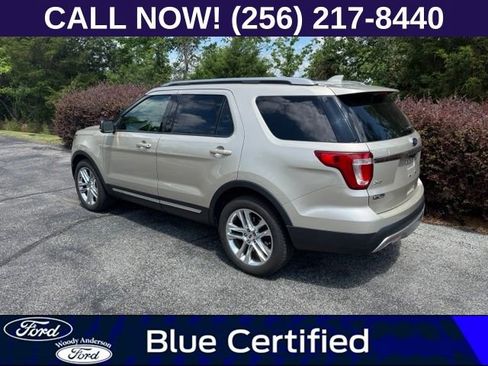 Used 2017 Ford Explorer XLT w/ Equipment Group 202A AWD/4WD image 4