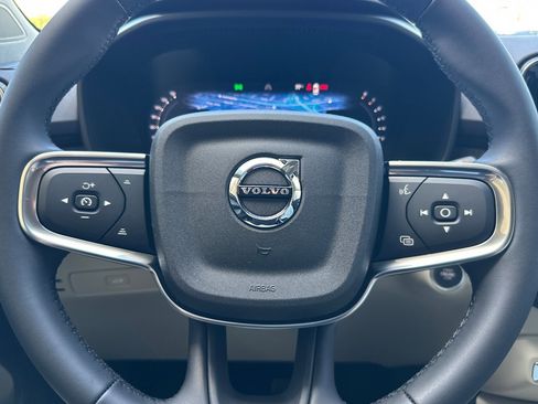 New 2026 Volvo XC40 B5 Ultra image 21