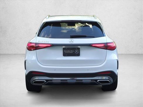 Used 2026 Mercedes-Benz GLC 300 image 8