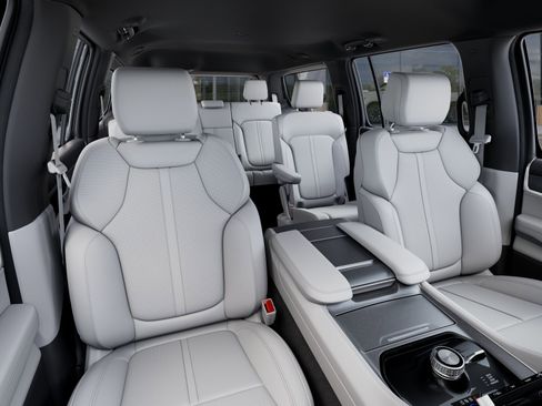 New 2026 Jeep Grand Wagoneer 4WD image 16