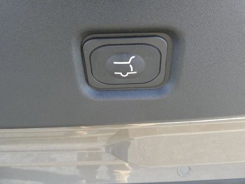 New 2026 Ford Expedition Tremor image 17