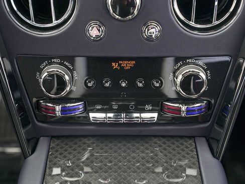 New 2026 Rolls-Royce Cullinan Black Badge image 57