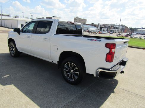 Used 2023 Chevrolet Silverado 1500 LT image 5
