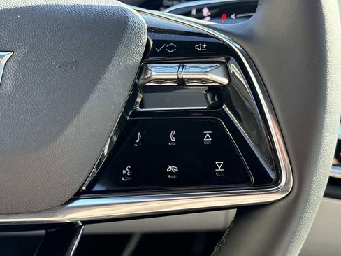New 2025 Cadillac Lyriq Luxury image 23