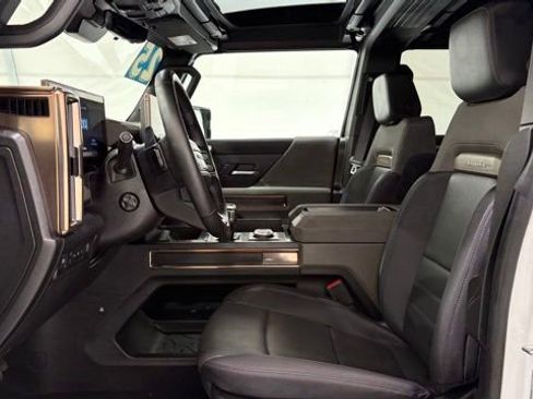Used 2025 GMC Hummer EV 2X w/ LPO, Cargo Utility Package AWD/4WD image 15
