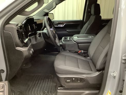 Used 2024 Chevrolet Silverado 1500 LT AWD/4WD image 15