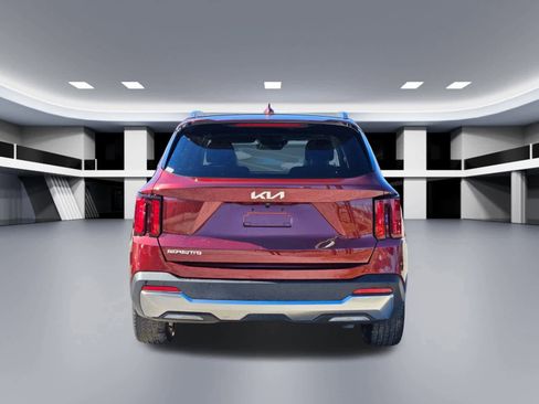 Certified 2024 Kia Sorento EX w/ Panoramic Sunroof Package image 5