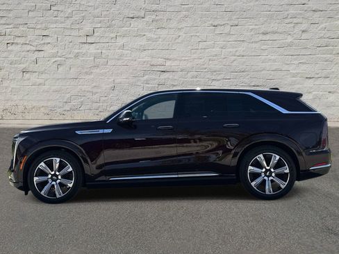 Used 2025 Cadillac Escalade IQ Luxury 2 w/ LPO, Premium Carpet Package AWD/4WD image 2