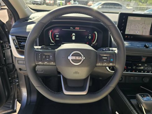 New 2026 Nissan Rogue Platinum w/ Platinum Premium Package AWD/4WD image 11