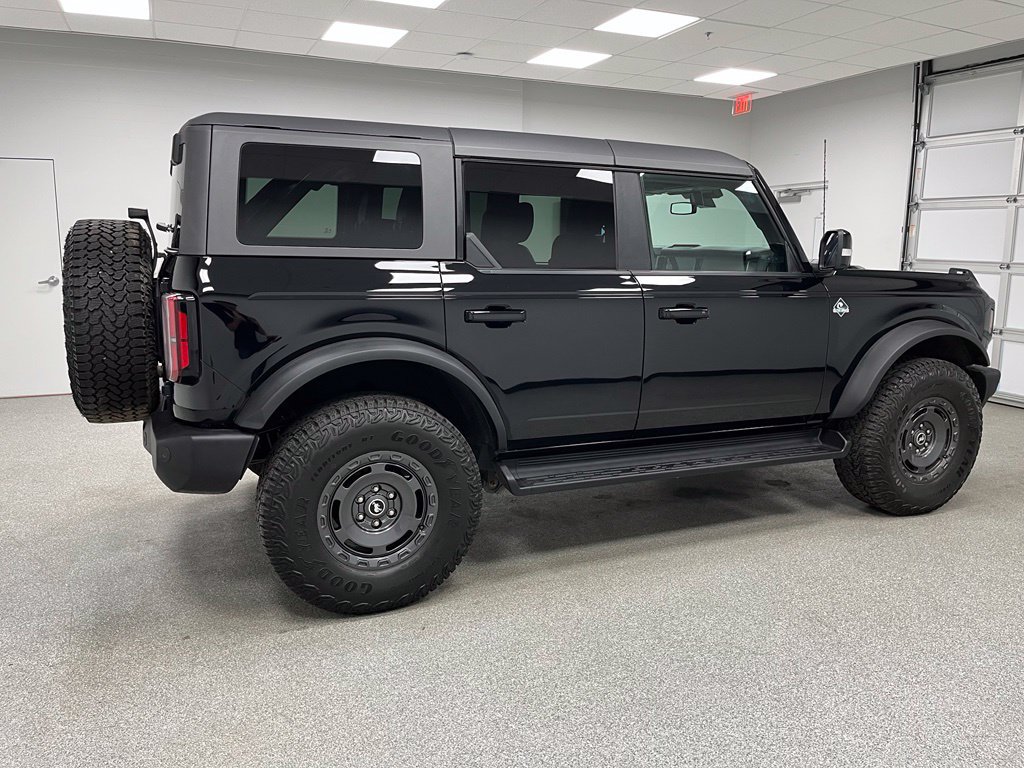 Used 2025 Ford Bronco Outer Banks w/ Sasquatch Package AWD/4WD image 11