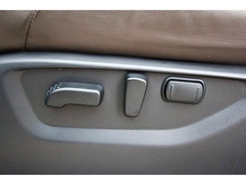 Used 2024 Nissan Armada Platinum w/ Captain's Chairs Package image 27