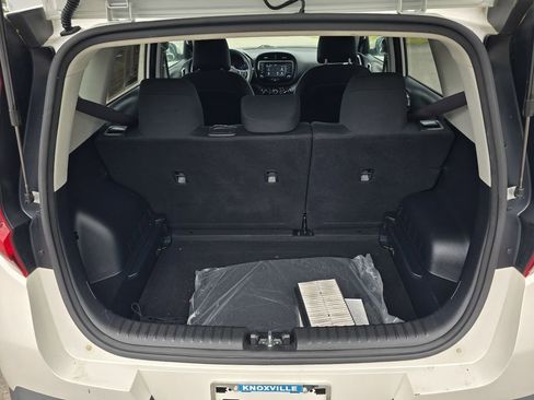 Used 2020 Kia Soul LX FWD image 26