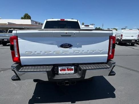 New 2026 Ford F250 Lariat w/ FX4 Off-Road Package AWD/4WD image 5