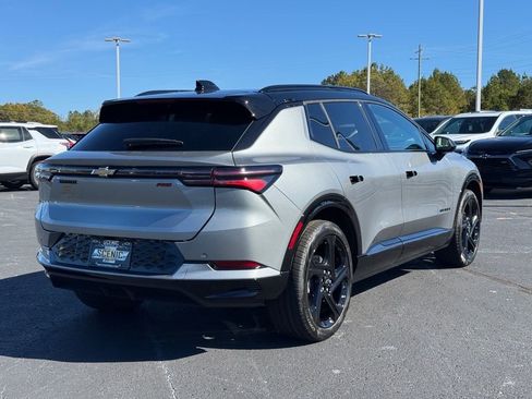 New 2026 Chevrolet Equinox EV RS image 3