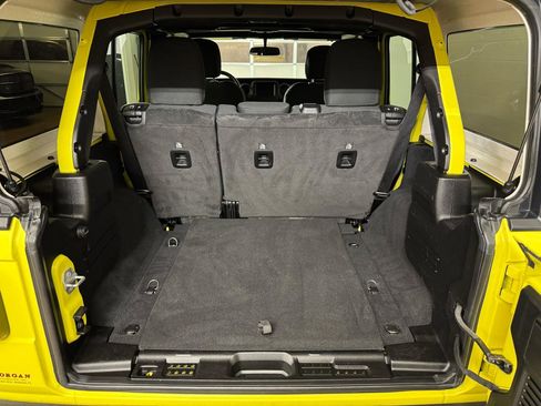 Used 2022 Jeep Wrangler Unlimited Sport image 30