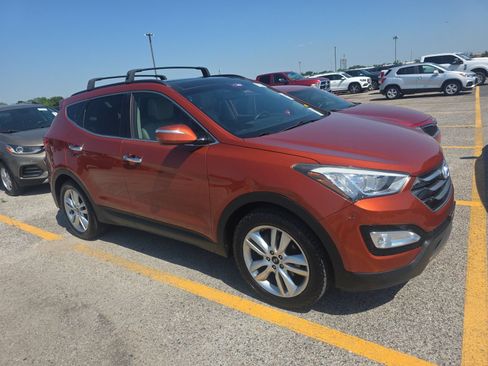 Used 2016 Hyundai Santa Fe Sport 2.0T w/ Option Group 05 AWD/4WD image 4