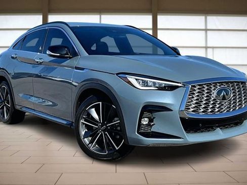 Used 2025 INFINITI QX55 Essential image 12