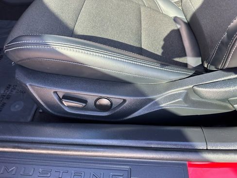 Used 2024 Ford Mustang Coupe image 11