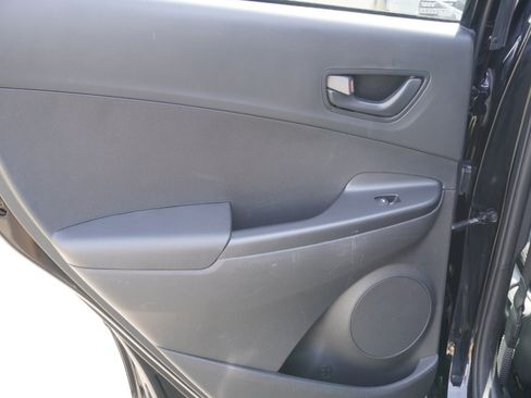 Used 2022 Hyundai Kona SEL FWD image 11