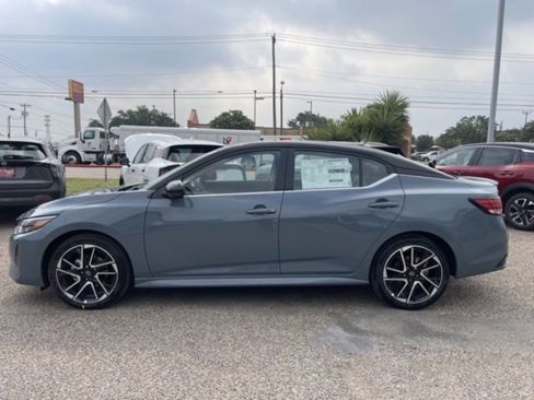 New 2025 Nissan Sentra SR w/ SR Premium Package image 4
