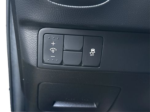 Used 2014 Kia Soul + FWD image 19