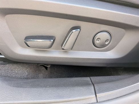 New 2025 Mitsubishi Outlander SEL image 12