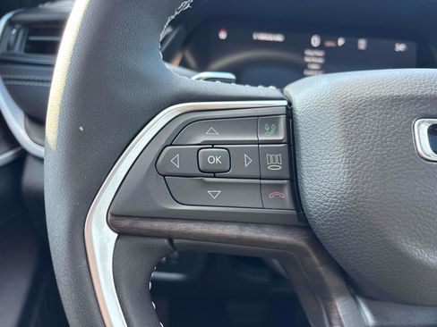 New 2026 Jeep Grand Cherokee Altitude image 16