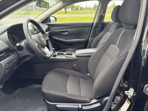 Used 2025 Nissan Sentra SV FWD image 24