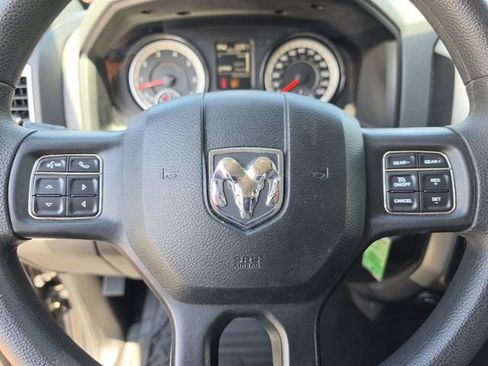 Used 2020 RAM 1500 Classic SLT AWD/4WD image 31