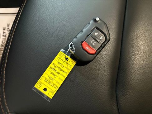 Used 2021 Jeep Wrangler Unlimited Rubicon image 13