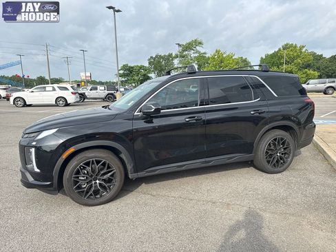 Used 2024 Hyundai Palisade XRT FWD image 2