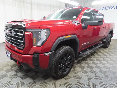 Used 2025 GMC Sierra 2500 AT4 w/ Technology Package AWD/4WD image 9