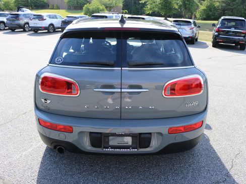 Used 2017 MINI Cooper Clubman FWD image 4