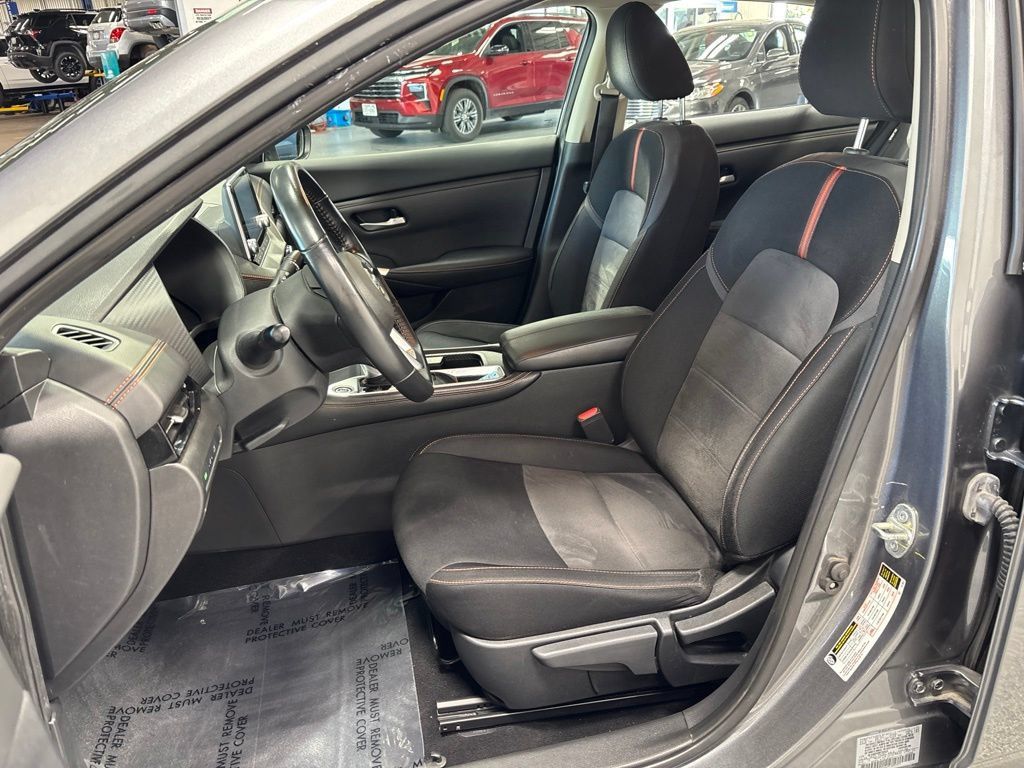Used 2021 Nissan Sentra SR FWD image 9
