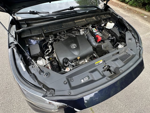 Used 2020 Toyota Highlander XLE FWD image 33