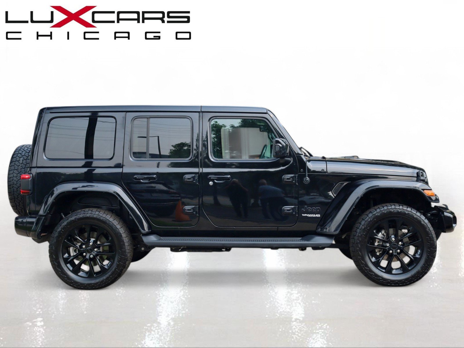 Used 2021 Jeep Wrangler Unlimited Sahara AWD/4WD image 8