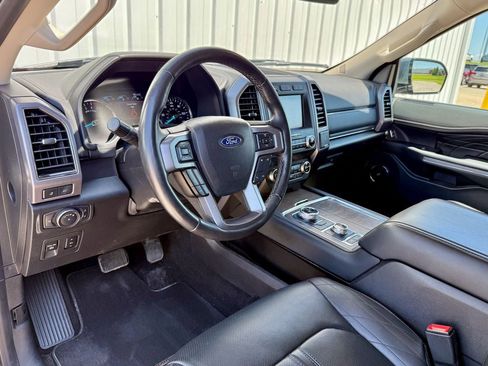 Used 2019 Ford Expedition Platinum AWD/4WD image 10
