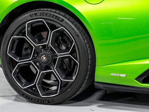 Used 2024 Lamborghini Huracan Tecnica RWD image 47